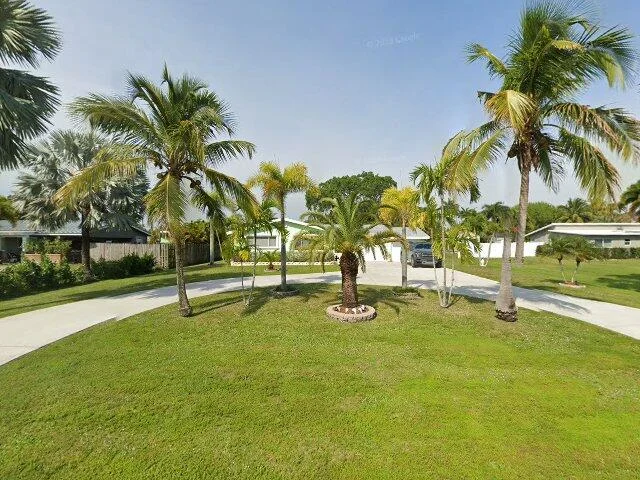 House image located at Lake Worth, FL 33467