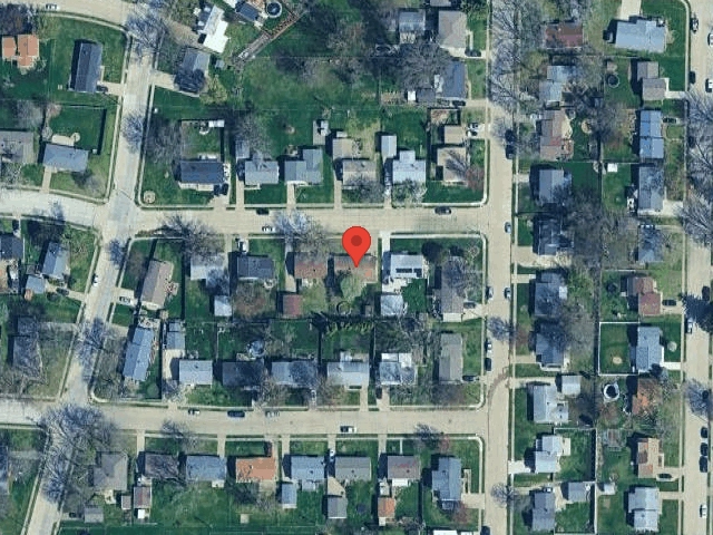 House image located at Davenport, IA 52804
