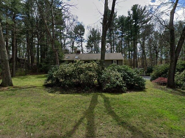 House image located at Lynnfield, MA 01940