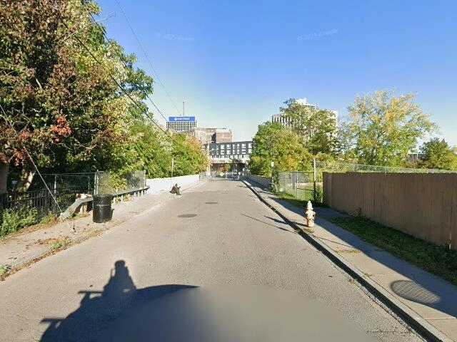 House image located at Detroit, MI 48215