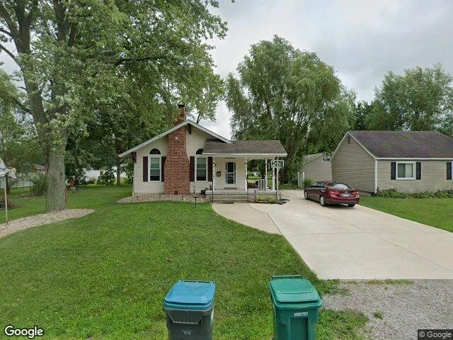 House image located at Carlyle, IL 62231