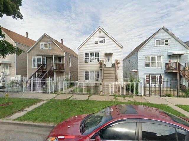 House image located at Chicago, IL 60609
