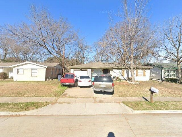 House image located at Arlington, TX 76010