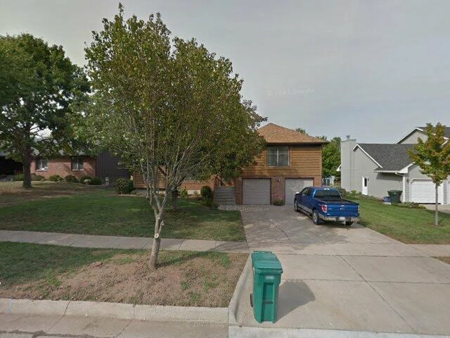 House image located at Topeka, KS 66609