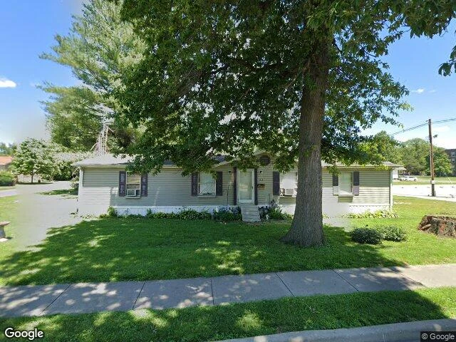 House image located at Carlinville, IL 62626