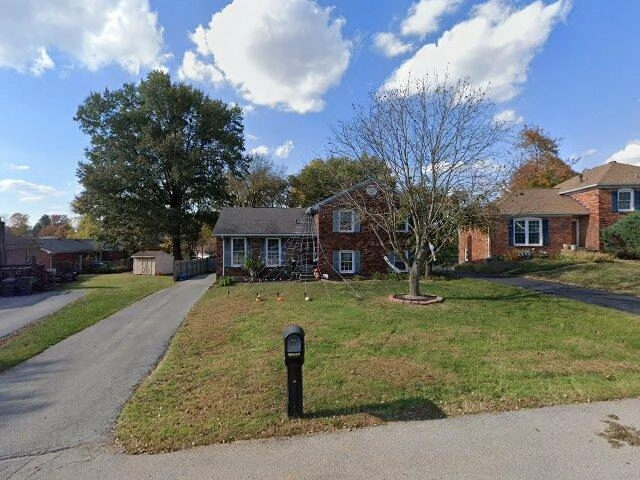 House image located at Louisville, KY 40299