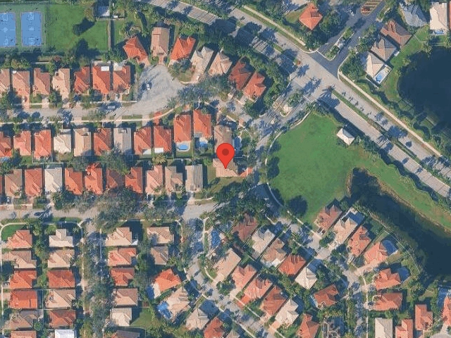 House image located at Hollywood, FL 33027