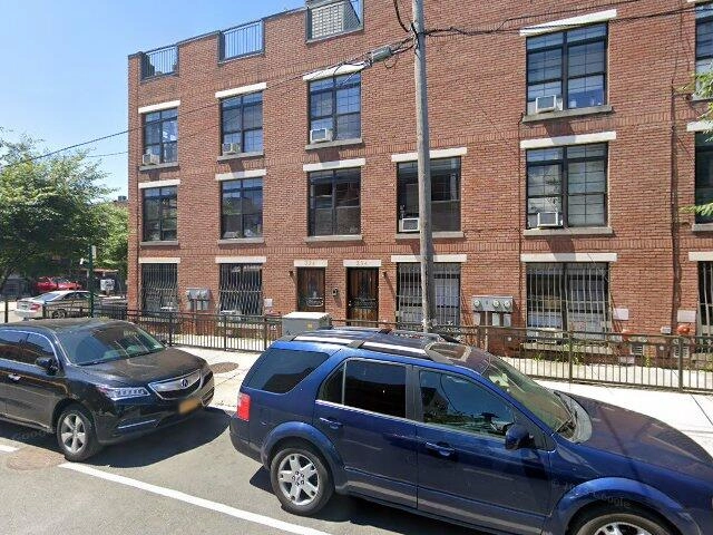 House image located at Newport, KY 41071