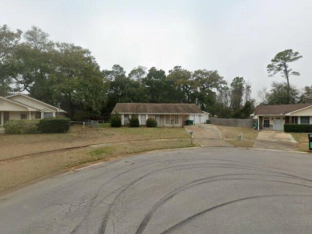 House image located at Gulfport, MS 39501