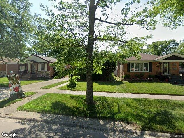 House image located at Dolton, IL 60419