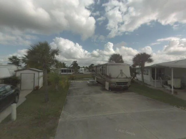House image located at Okeechobee, FL 34974