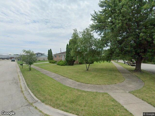 House image located at South Holland, IL 60473