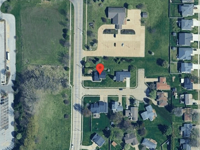House image located at Davenport, IA 52806