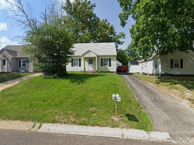 House image located at Peoria, IL 61614