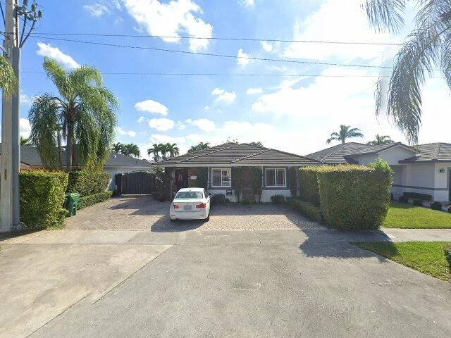 House image located at Miami, FL 33186