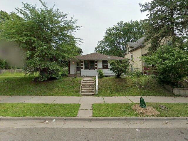 House image located at Minneapolis, MN 55412