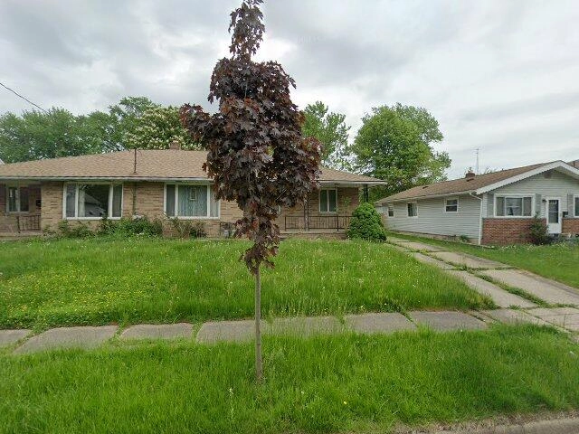 House image located at Akron, OH 44310