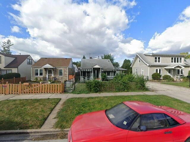 House image located at Chicago, IL 60638