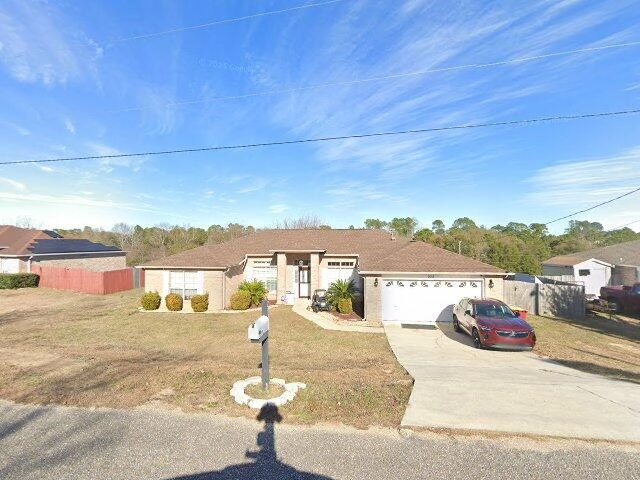 House image located at Crestview, FL 32536