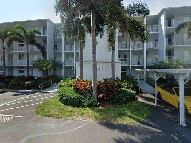 House image located at Boynton Beach, FL 33435