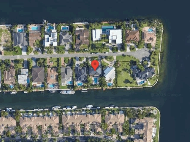 House image located at Hallandale, FL 33009