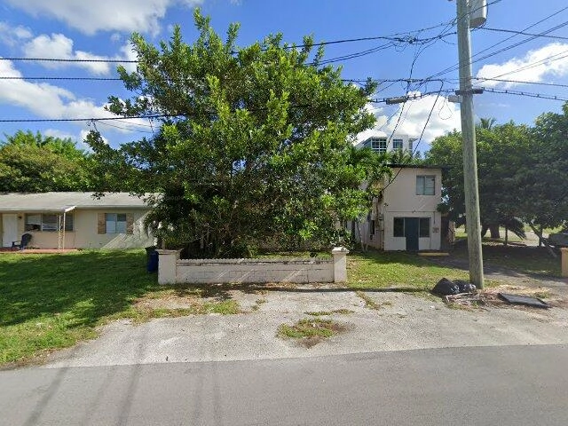 House image located at Hallandale, FL 33009