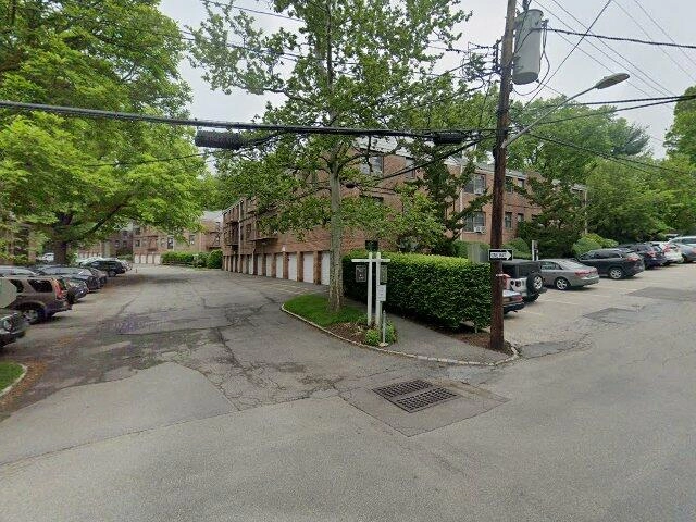 House image located at Hawthorne, NJ 07506