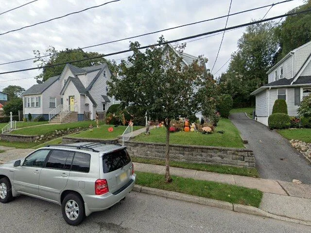 House image located at River Edge, NJ 07661