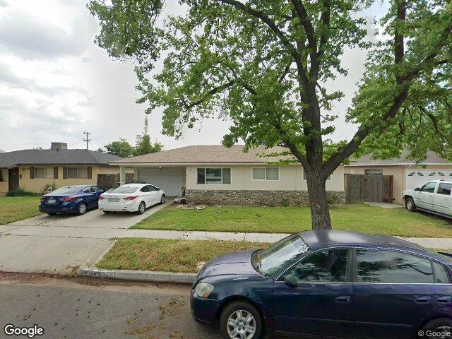 House image located at Fresno, CA 93727