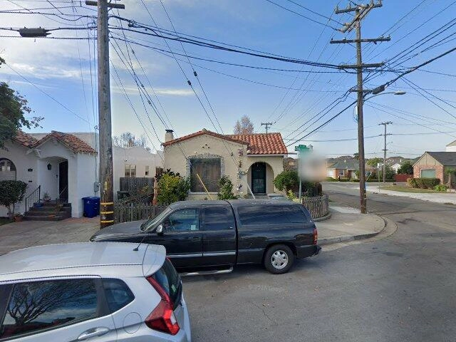 House image located at San Leandro, CA 94577