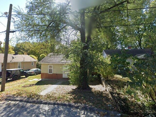 House image located at Alton, IL 62002