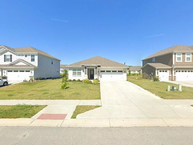 House image located at Avon, IN 46123