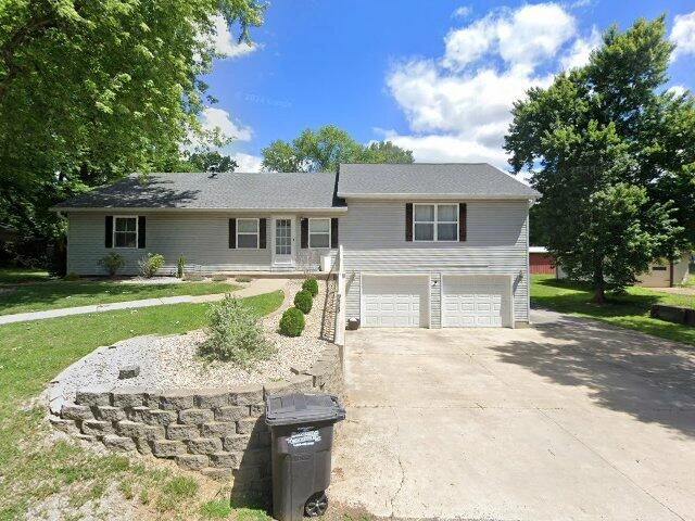 House image located at Bethalto, IL 62010