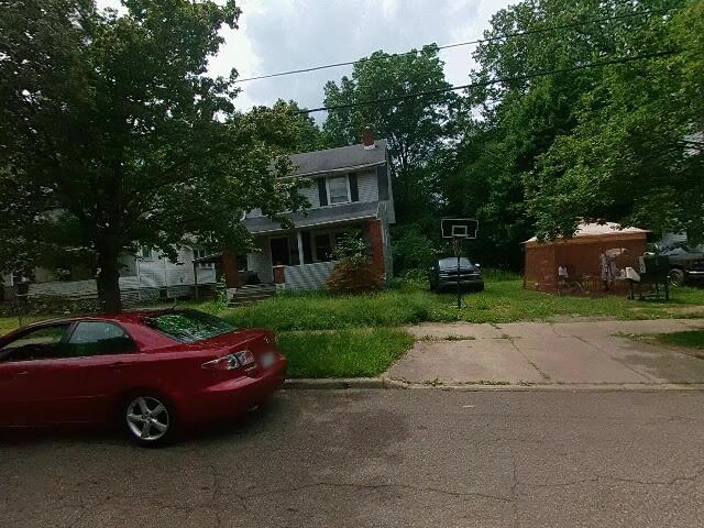 House image located at Akron, OH 44320