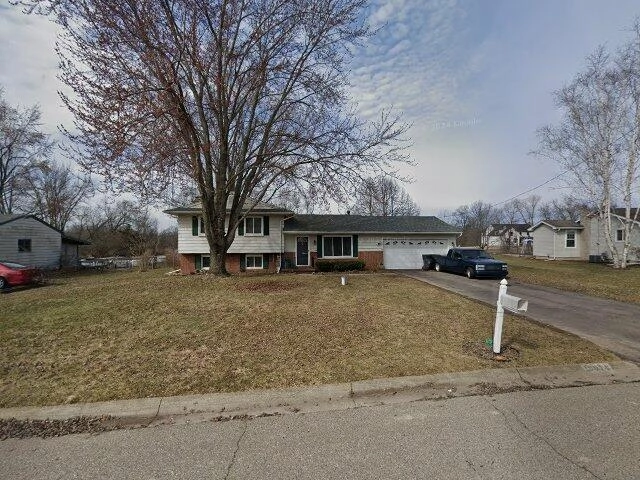 House image located at Grand Blanc, MI 48439