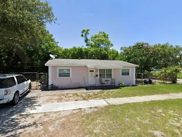 House image located at Saint Petersburg, FL 33711