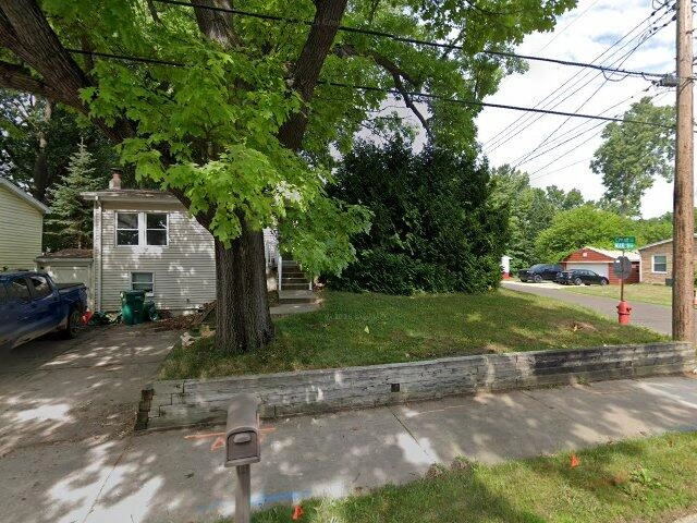 House image located at Haslett, MI 48840