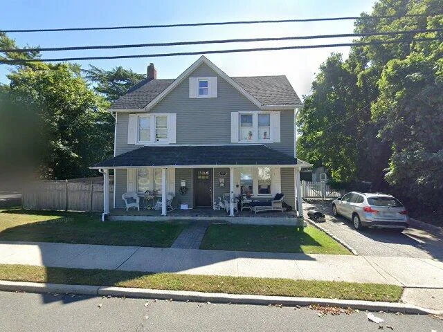 House image located at Bayport, NY 11705