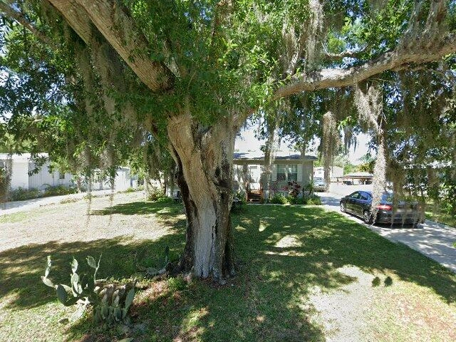 House image located at Sebring, FL 33876
