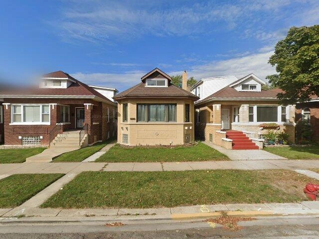 House image located at Chicago, IL 60617