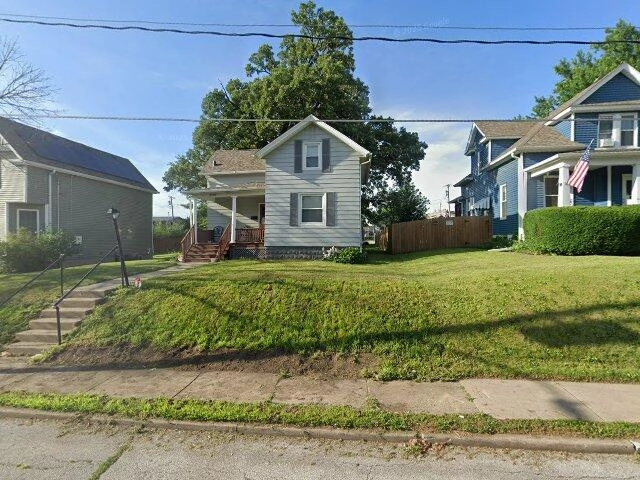 House image located at Davenport, IA 52804