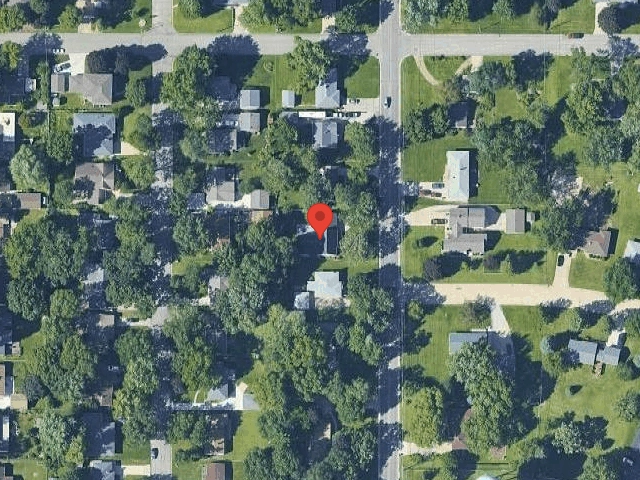 House image located at Cedar Falls, IA 50613