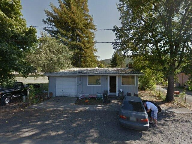 House image located at Drain, OR 97435
