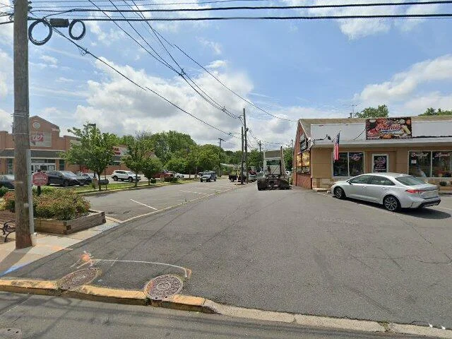 House image located at Riverton, NJ 08077