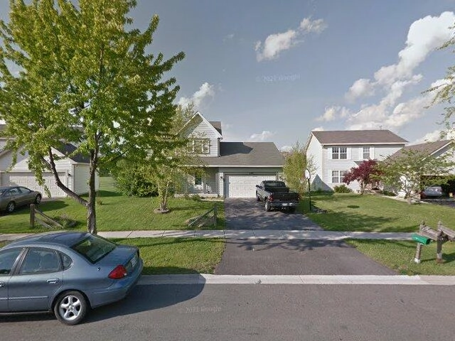 House image located at Round Lake, IL 60073