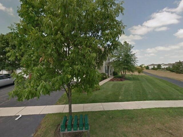 House image located at Gilberts, IL 60136
