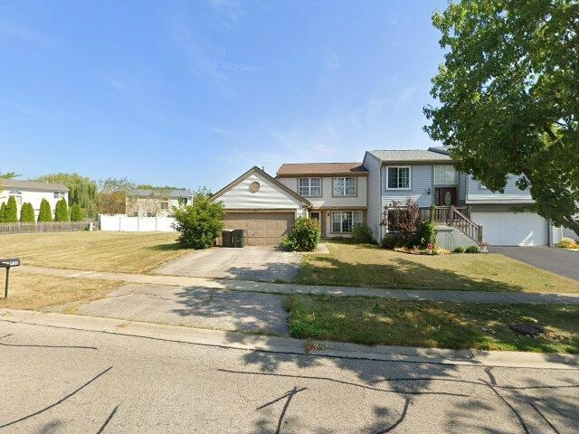 House image located at Round Lake, IL 60073