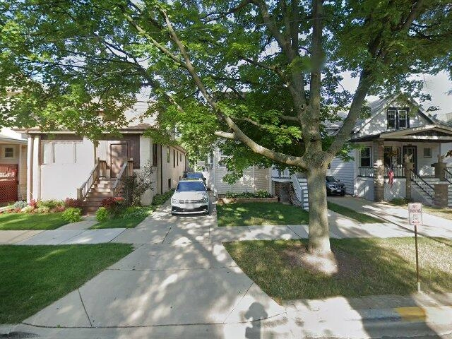 House image located at Chicago, IL 60630