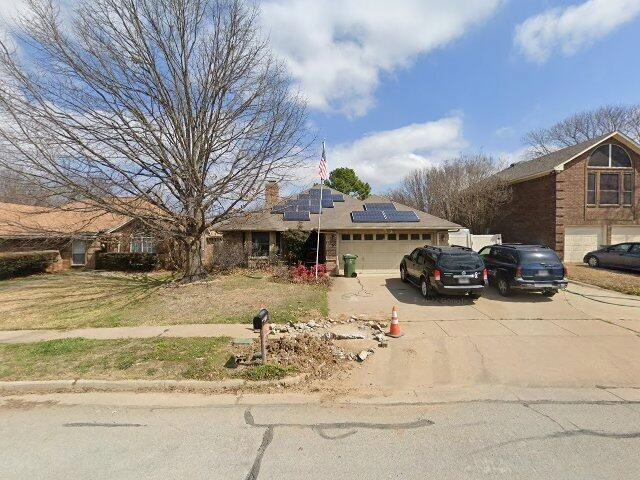 House image located at Arlington, TX 76017