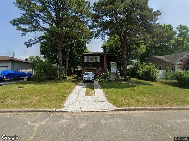 House image located at Bay Shore, NY 11706